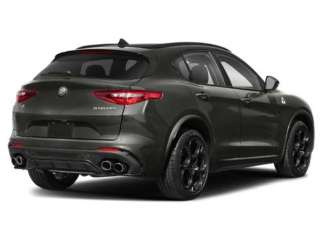 2022 Alfa Romeo Stelvio Quadrifoglio