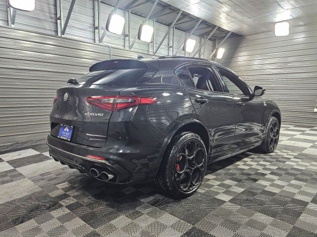 2022 Alfa Romeo Stelvio Quadrifoglio