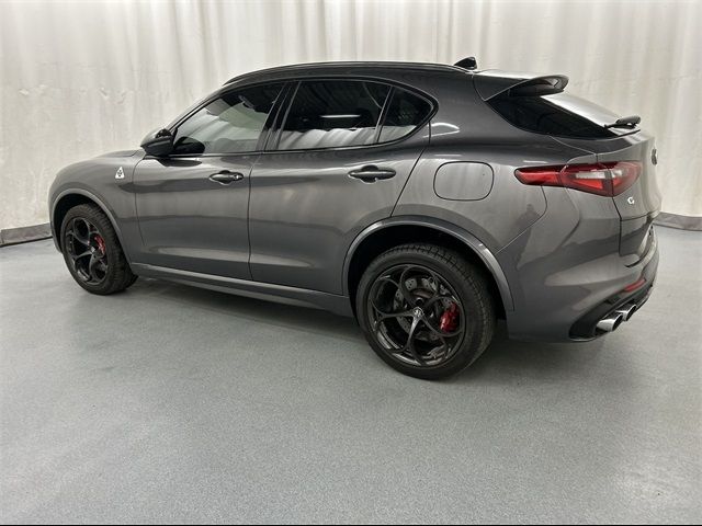 2022 Alfa Romeo Stelvio Quadrifoglio