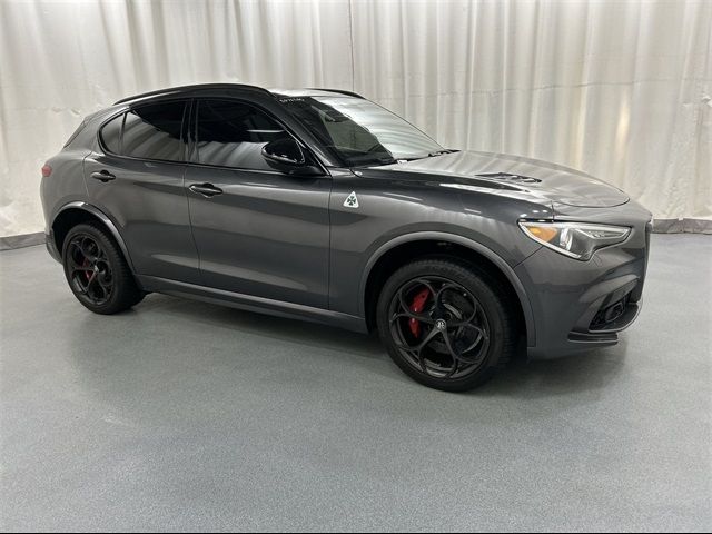 2022 Alfa Romeo Stelvio Quadrifoglio