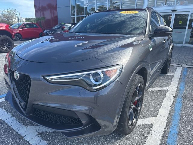 2022 Alfa Romeo Stelvio Quadrifoglio