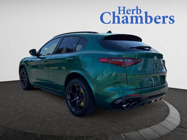 2022 Alfa Romeo Stelvio Quadrifoglio