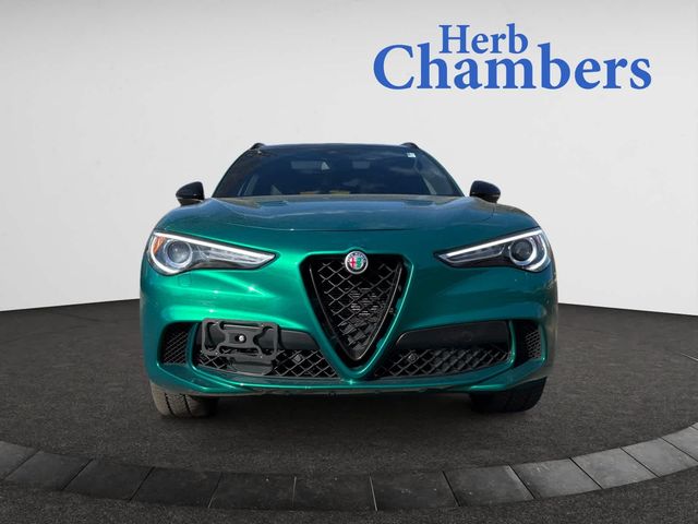 2022 Alfa Romeo Stelvio Quadrifoglio