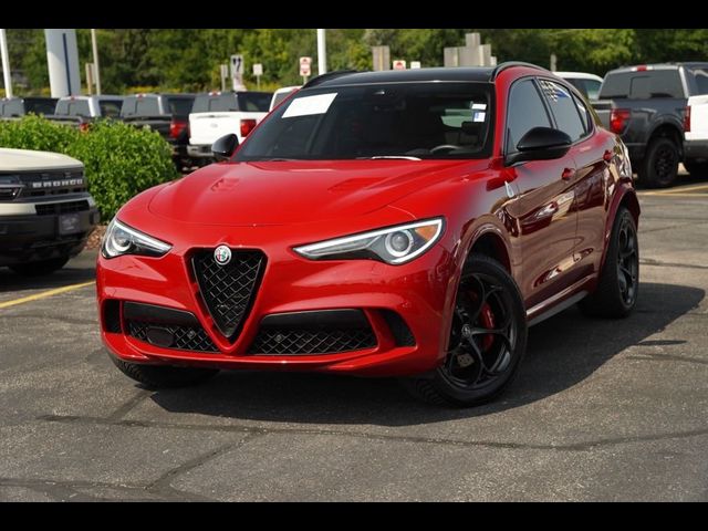 2022 Alfa Romeo Stelvio Quadrifoglio