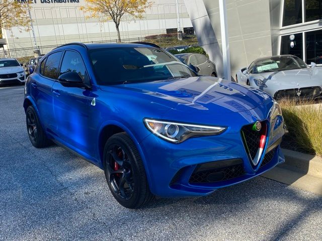 2022 Alfa Romeo Stelvio Quadrifoglio