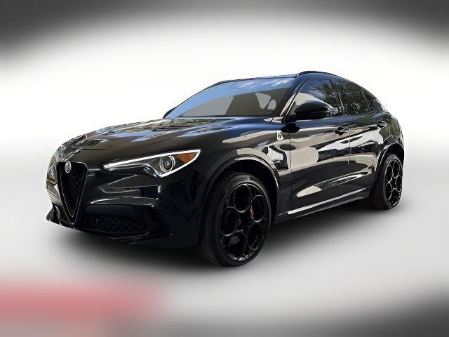 2022 Alfa Romeo Stelvio Quadrifoglio