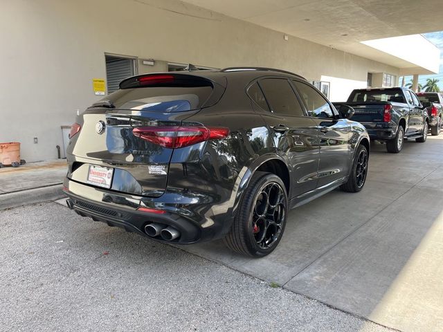 2022 Alfa Romeo Stelvio Quadrifoglio