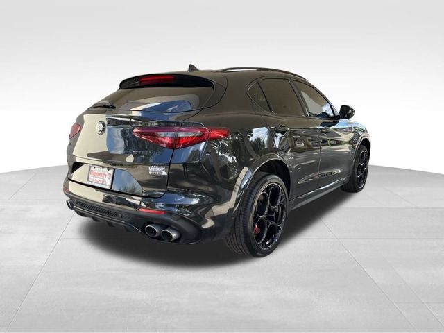 2022 Alfa Romeo Stelvio Quadrifoglio