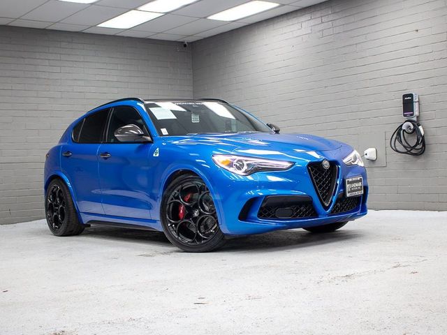 2022 Alfa Romeo Stelvio Quadrifoglio