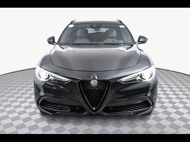 2022 Alfa Romeo Stelvio Sprint