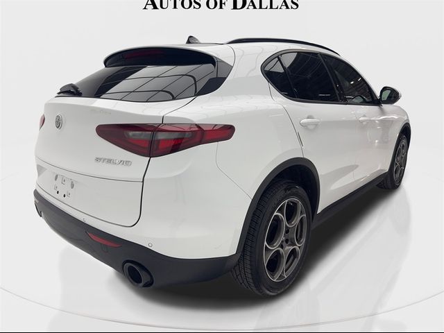 2022 Alfa Romeo Stelvio Sprint