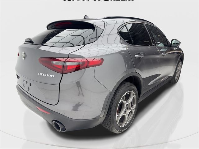 2022 Alfa Romeo Stelvio Sprint