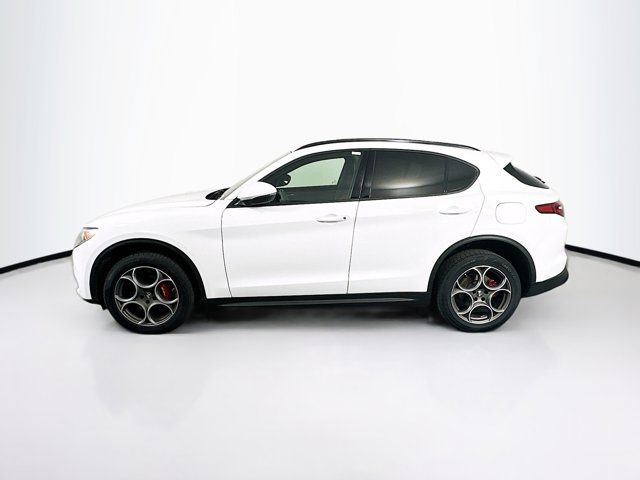 2022 Alfa Romeo Stelvio Sprint