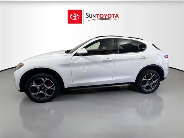 2022 Alfa Romeo Stelvio Sprint