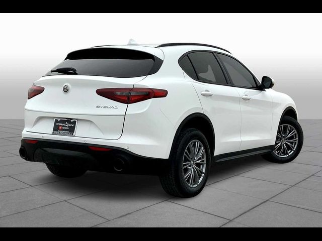 2022 Alfa Romeo Stelvio Sprint