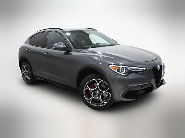 2022 Alfa Romeo Stelvio Sprint