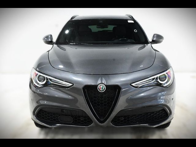 2022 Alfa Romeo Stelvio Sprint