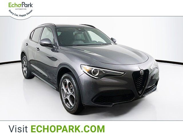 2022 Alfa Romeo Stelvio Sprint