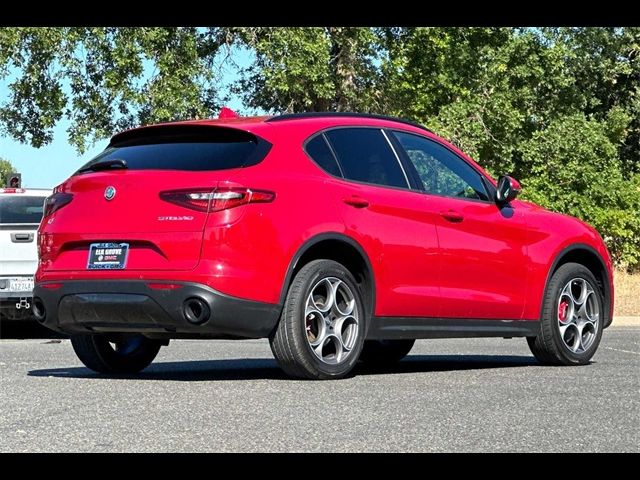 2022 Alfa Romeo Stelvio Sprint