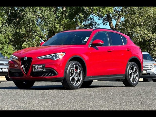 2022 Alfa Romeo Stelvio Sprint