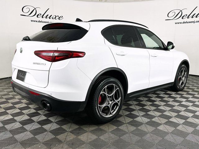 2022 Alfa Romeo Stelvio Sprint