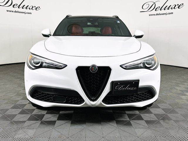 2022 Alfa Romeo Stelvio Sprint