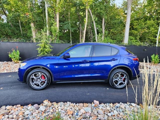 2022 Alfa Romeo Stelvio Sprint