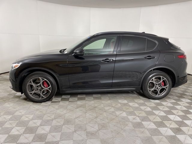 2022 Alfa Romeo Stelvio Sprint