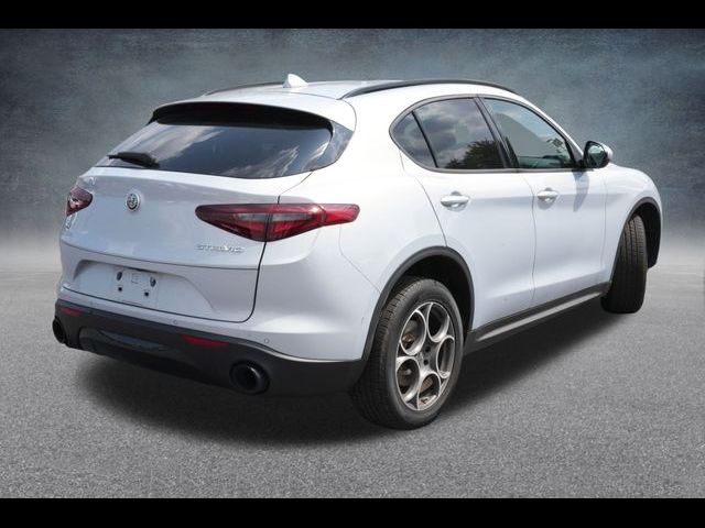 2022 Alfa Romeo Stelvio Sprint