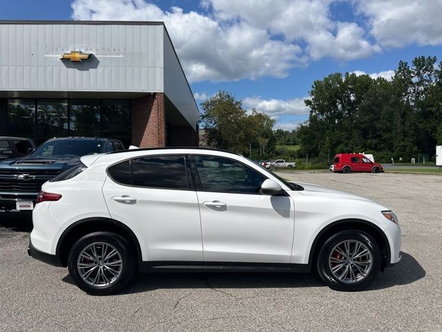 2022 Alfa Romeo Stelvio Sprint