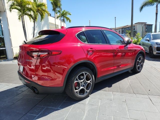 2022 Alfa Romeo Stelvio Sprint