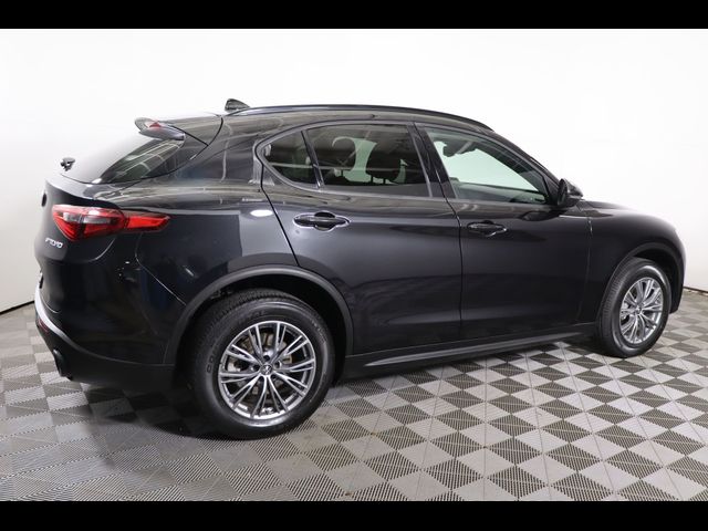 2022 Alfa Romeo Stelvio Sprint