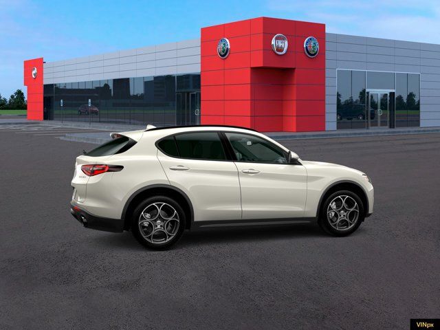 2022 Alfa Romeo Stelvio Sprint