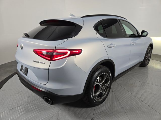 2022 Alfa Romeo Stelvio Sprint