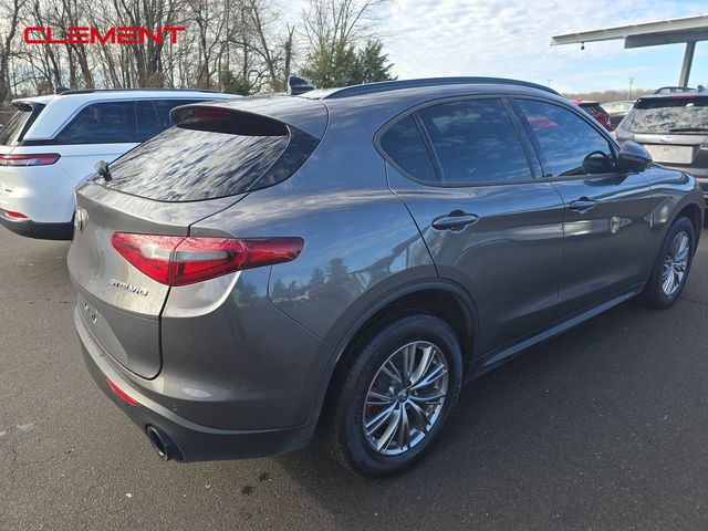 2022 Alfa Romeo Stelvio Sprint