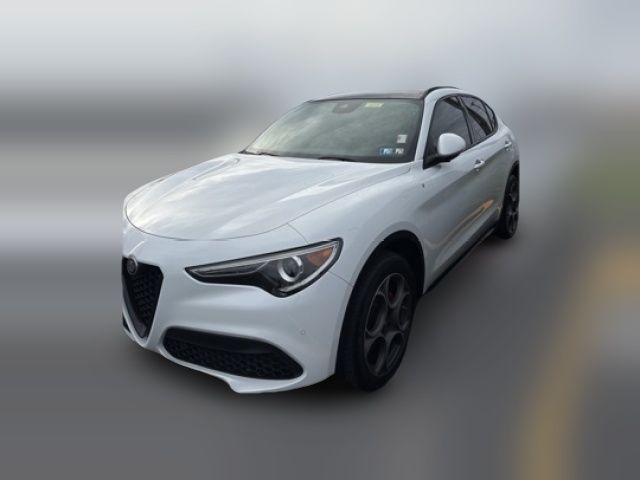 2022 Alfa Romeo Stelvio Sprint