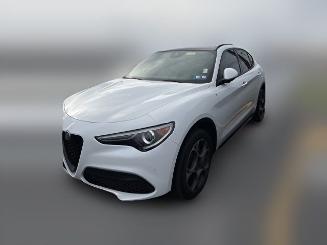 2022 Alfa Romeo Stelvio Sprint