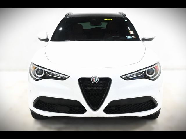 2022 Alfa Romeo Stelvio Sprint