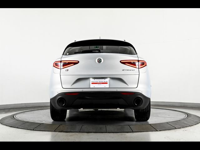 2022 Alfa Romeo Stelvio Sprint