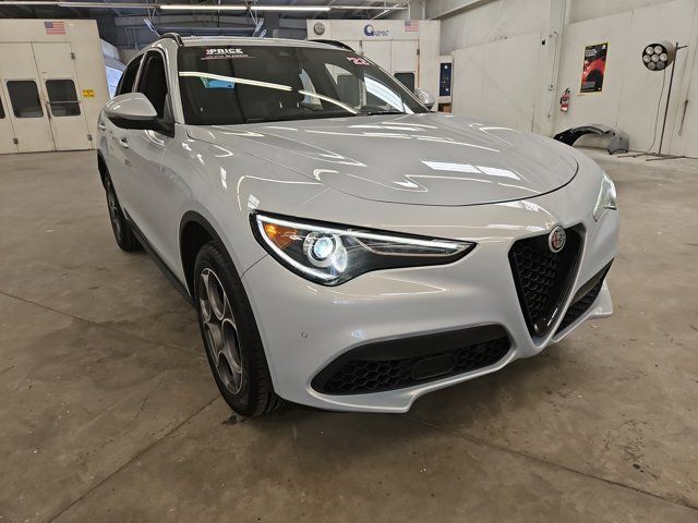 2022 Alfa Romeo Stelvio Sprint