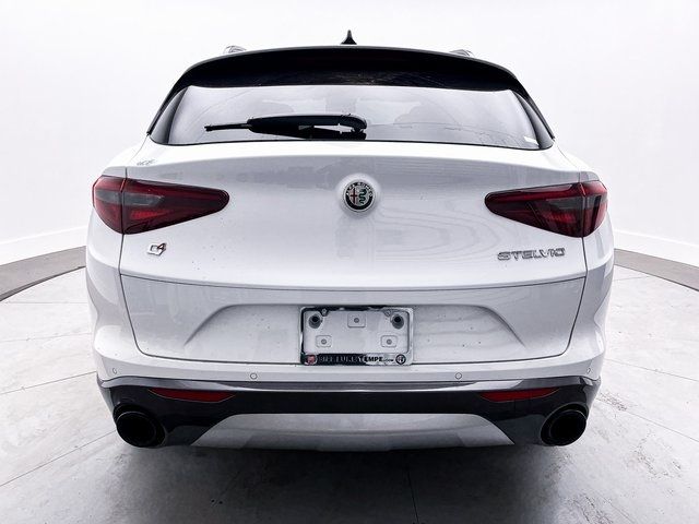 2022 Alfa Romeo Stelvio Ti