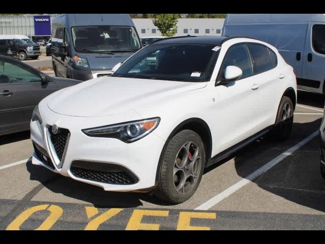 2022 Alfa Romeo Stelvio Ti