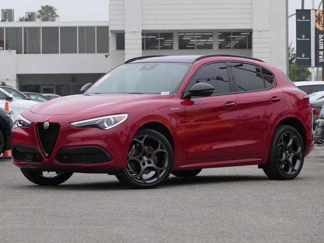 2022 Alfa Romeo Stelvio Veloce