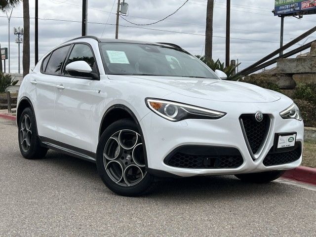 2022 Alfa Romeo Stelvio Ti