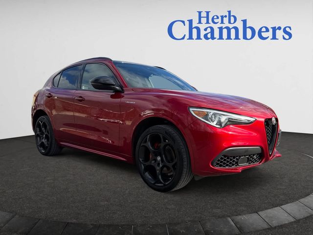 2022 Alfa Romeo Stelvio Veloce