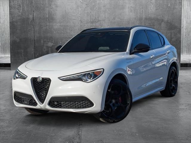 2022 Alfa Romeo Stelvio Veloce