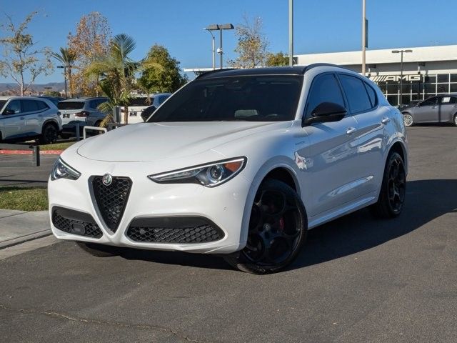 2022 Alfa Romeo Stelvio Veloce