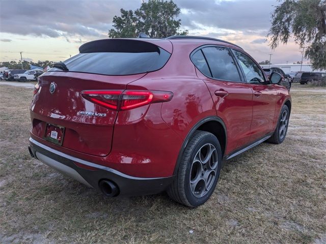 2022 Alfa Romeo Stelvio Ti