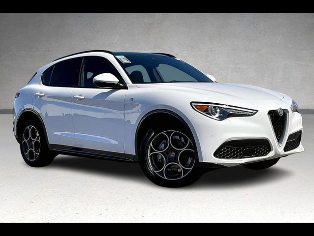 2022 Alfa Romeo Stelvio Ti