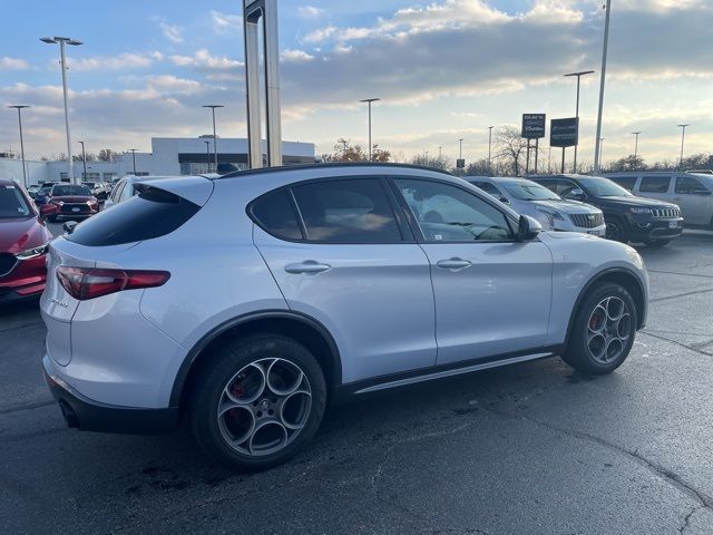 2022 Alfa Romeo Stelvio Ti